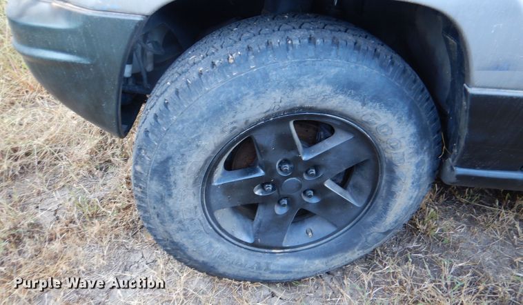 image for item DN5260 2000 Jeep Grand Cherokee  SUV