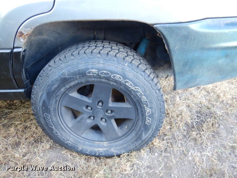 image for item DN5260 2000 Jeep Grand Cherokee  SUV