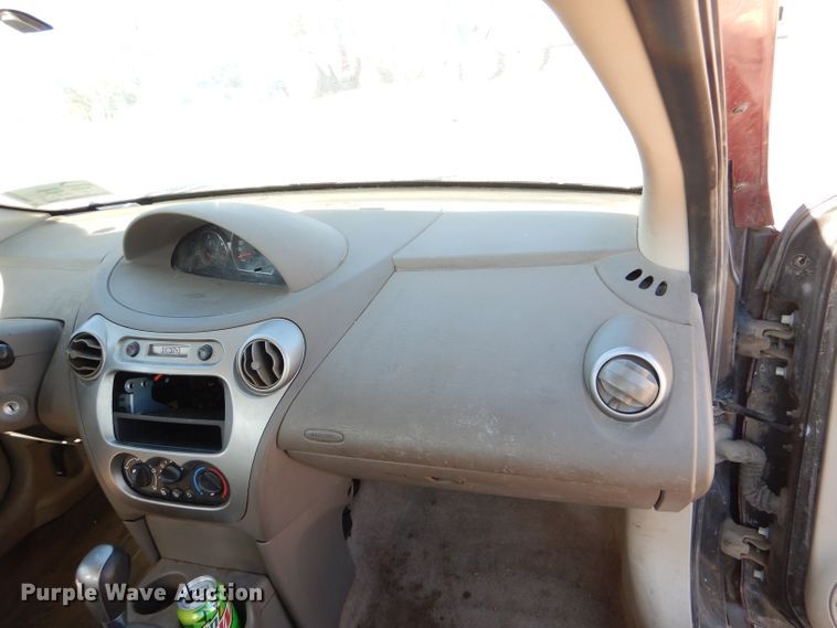 image for item DN5334 2005 Saturn Ion