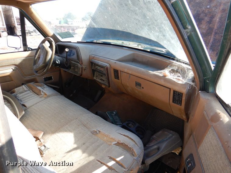 image for item DN5335 1990 Ford F150  pickup truck