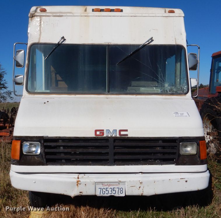 image for item DN5336 1993 GMC P3500  delivery truck