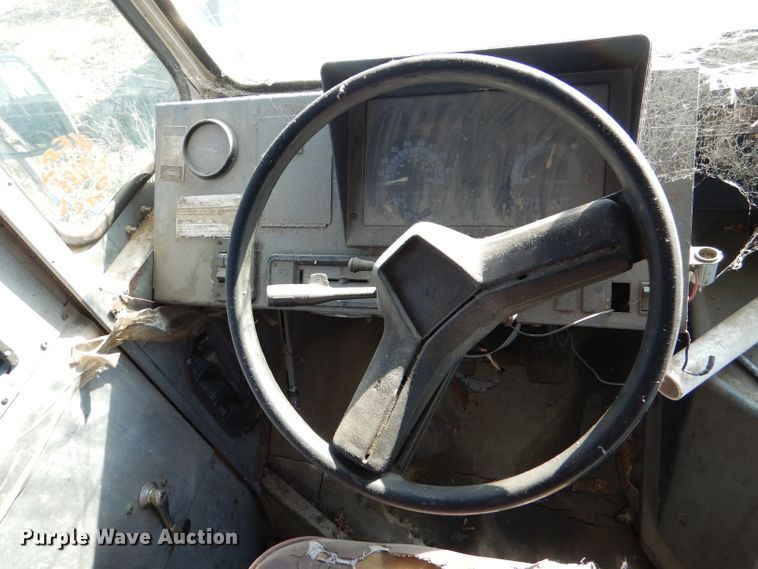 image for item DN5336 1993 GMC P3500  delivery truck