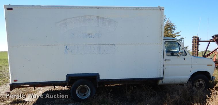 image for item DN5337 1986 Ford Econoline E350  box truck