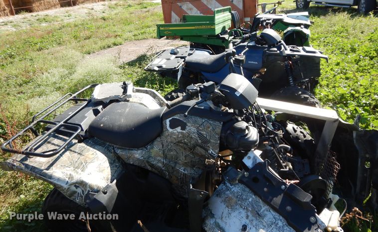 image for item ED9879 (3) utility vehicles