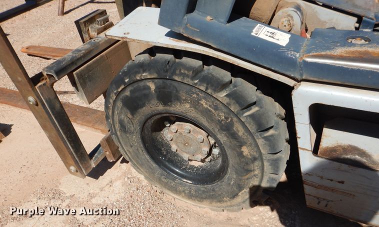 image for item HC9206 Komatsu FG15HT-15  forklift