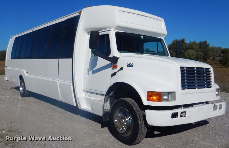 image for item HT9481 2001 International 3400  party bus