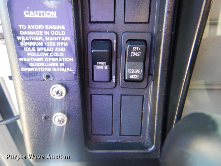 image for item HT9481 2001 International 3400  party bus