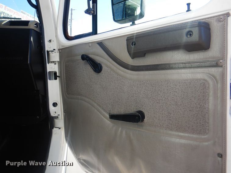 image for item HT9481 2001 International 3400  party bus