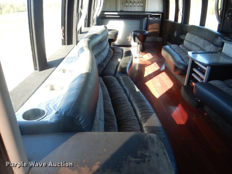 image for item HT9481 2001 International 3400  party bus