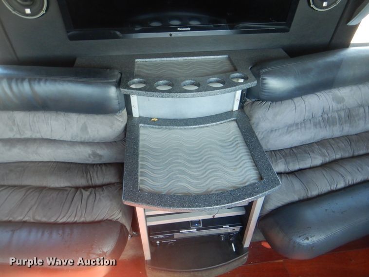 image for item HT9481 2001 International 3400  party bus