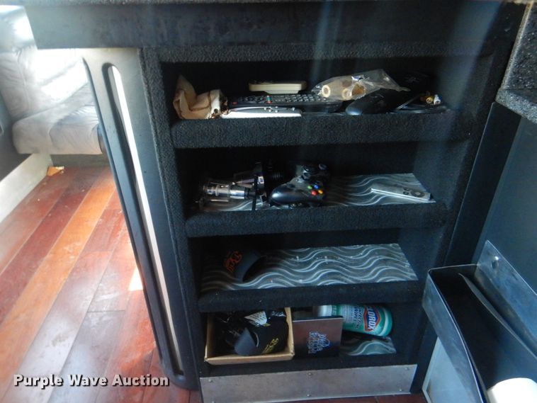 image for item HT9481 2001 International 3400  party bus