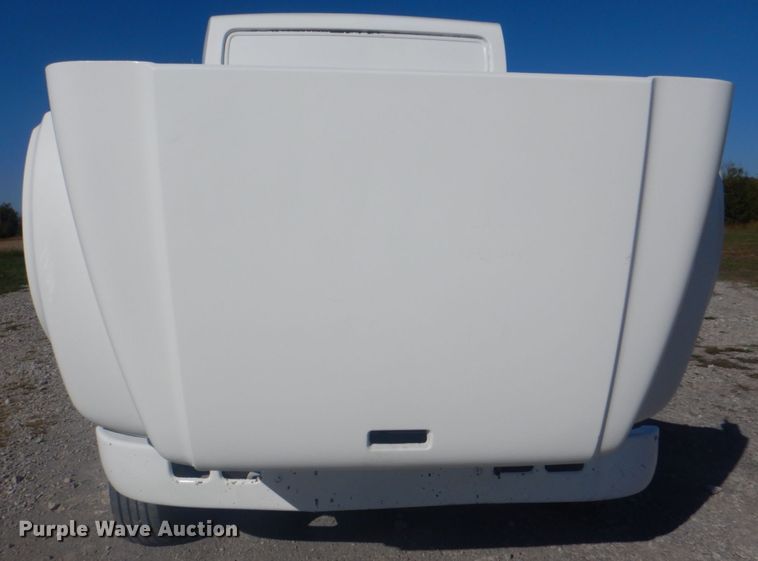 image for item HT9481 2001 International 3400  party bus