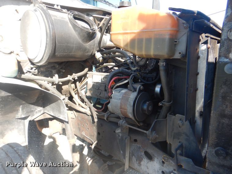 image for item HT9481 2001 International 3400  party bus