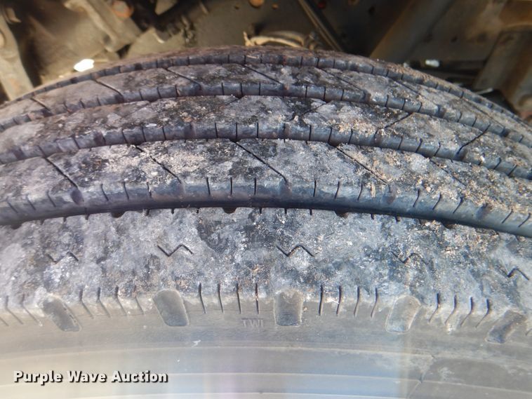 image for item HT9481 2001 International 3400  party bus