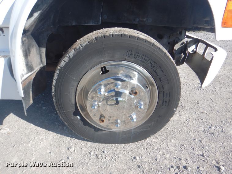 image for item HT9481 2001 International 3400  party bus