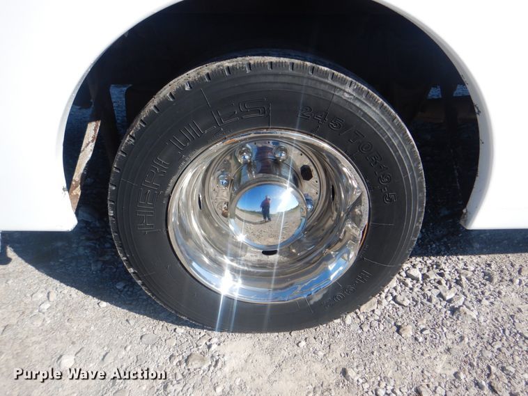 image for item HT9481 2001 International 3400  party bus