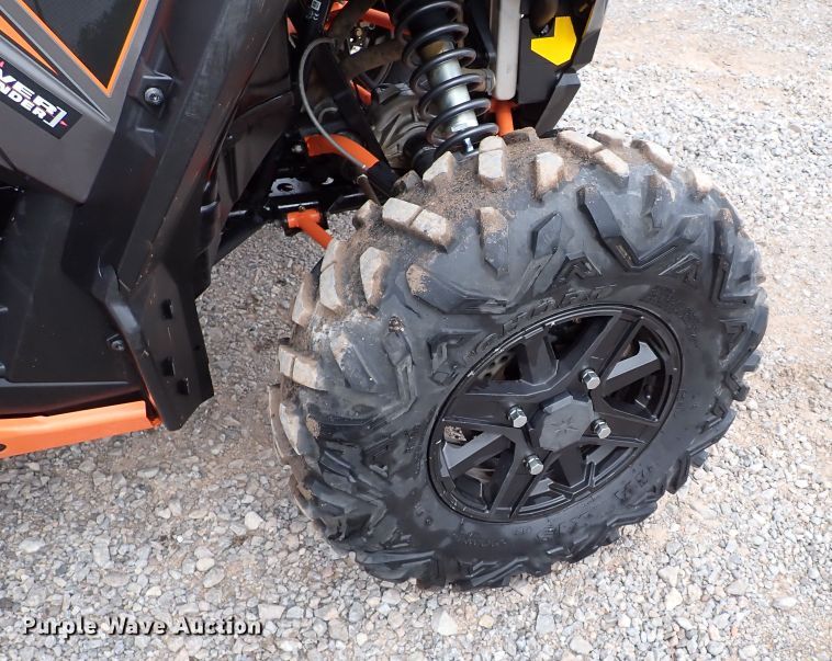 image for item IC9580 2014 Polaris RZR1000  utility vehicle