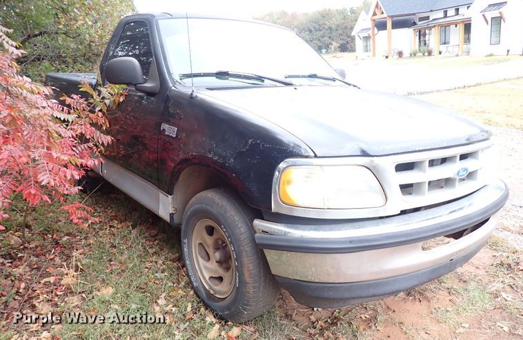 image for item IC9610 1997 Ford F150  pickup truck