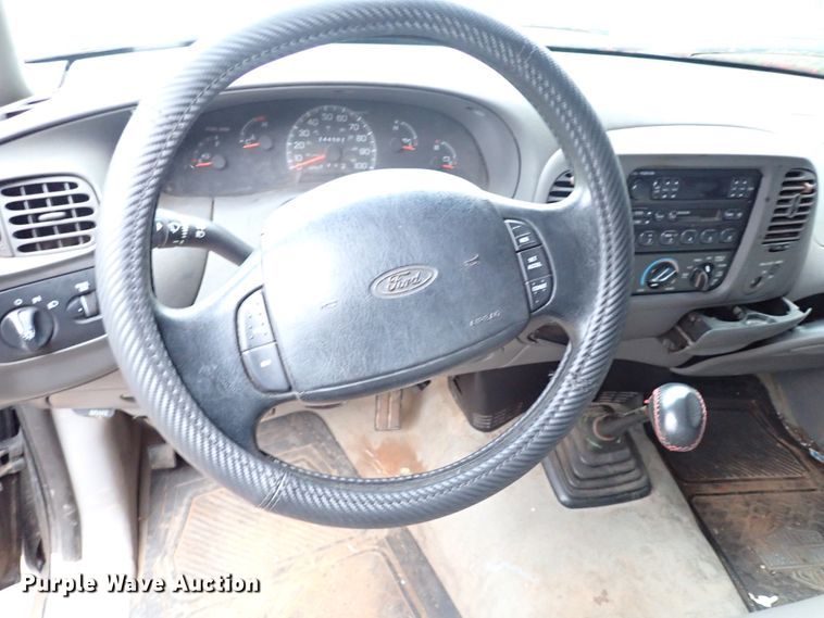 image for item IC9610 1997 Ford F150  pickup truck