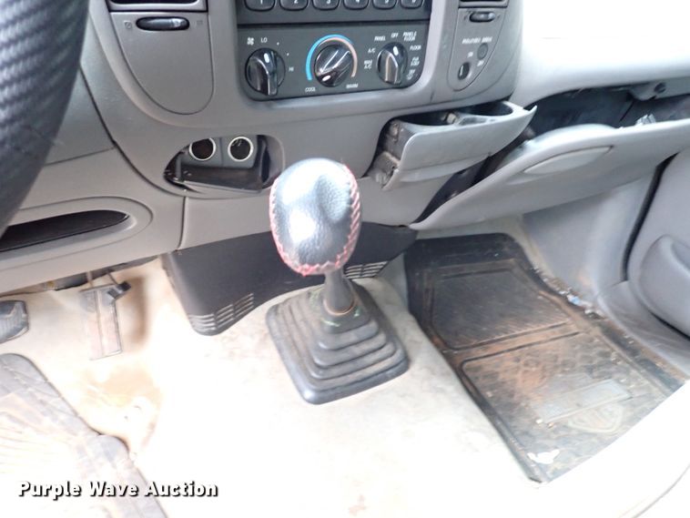 image for item IC9610 1997 Ford F150  pickup truck