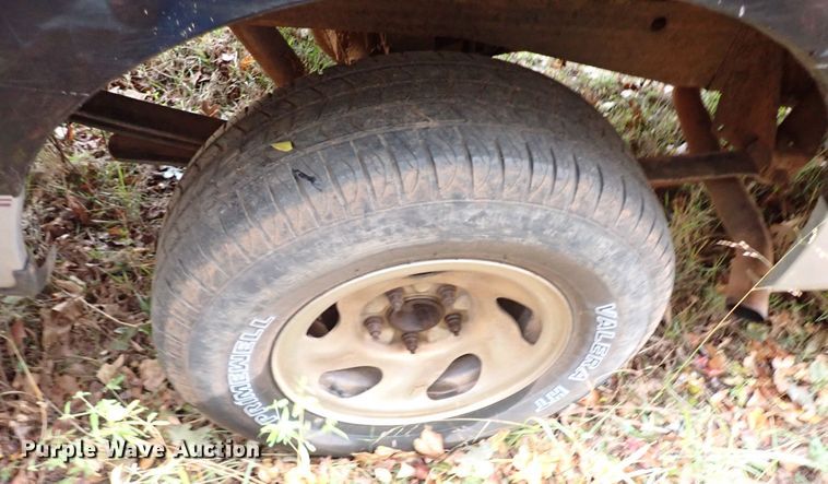 image for item IC9610 1997 Ford F150  pickup truck