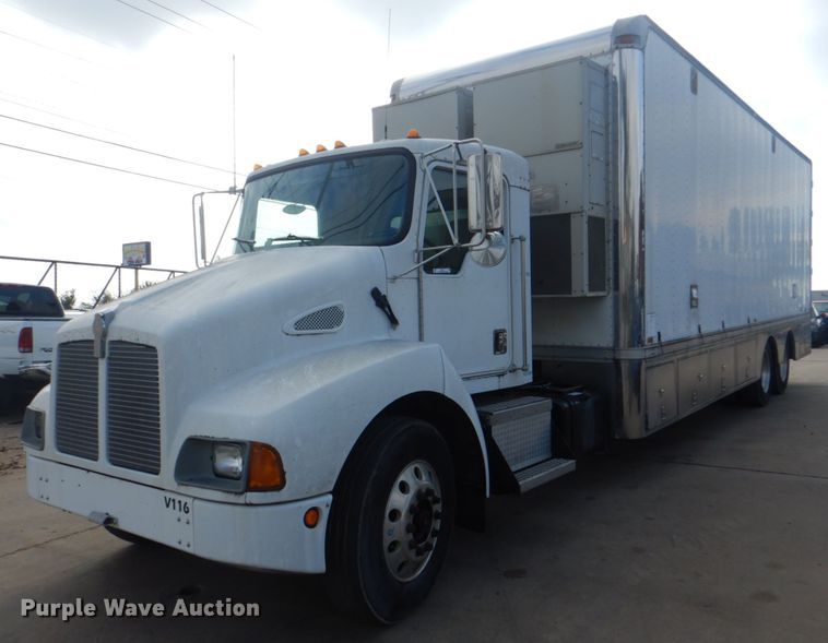 image for item ID9145 1996 Kenworth T300  box truck