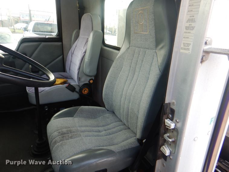 image for item ID9145 1996 Kenworth T300  box truck