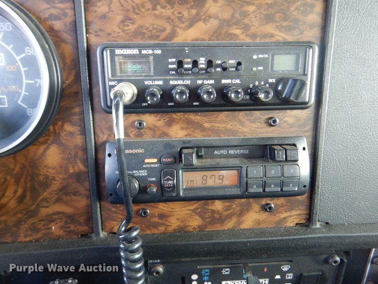 image for item ID9145 1996 Kenworth T300  box truck