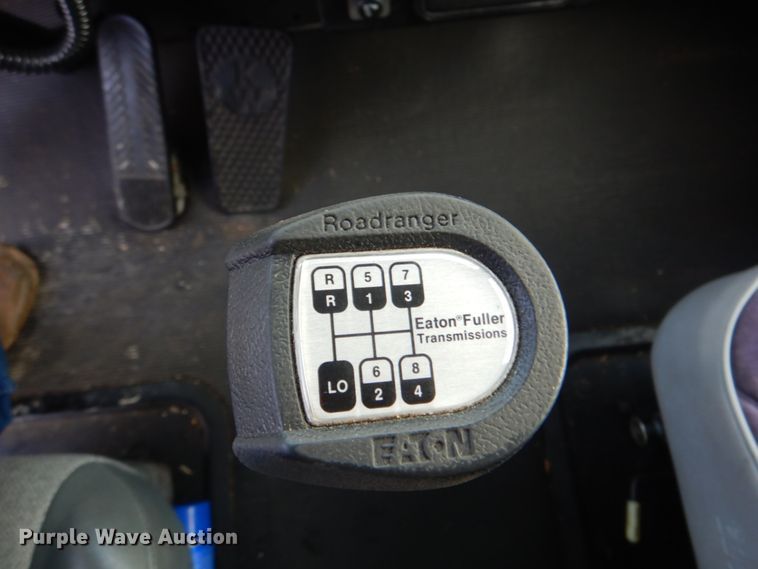 image for item ID9145 1996 Kenworth T300  box truck