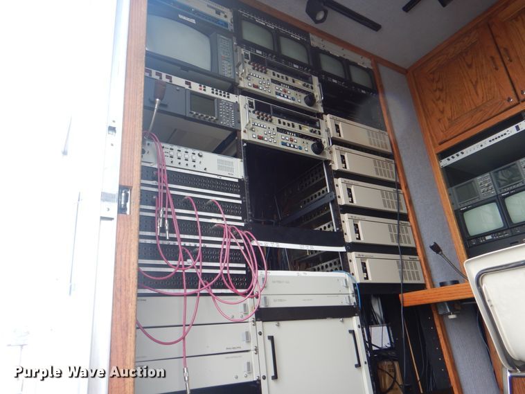 image for item ID9145 1996 Kenworth T300  box truck