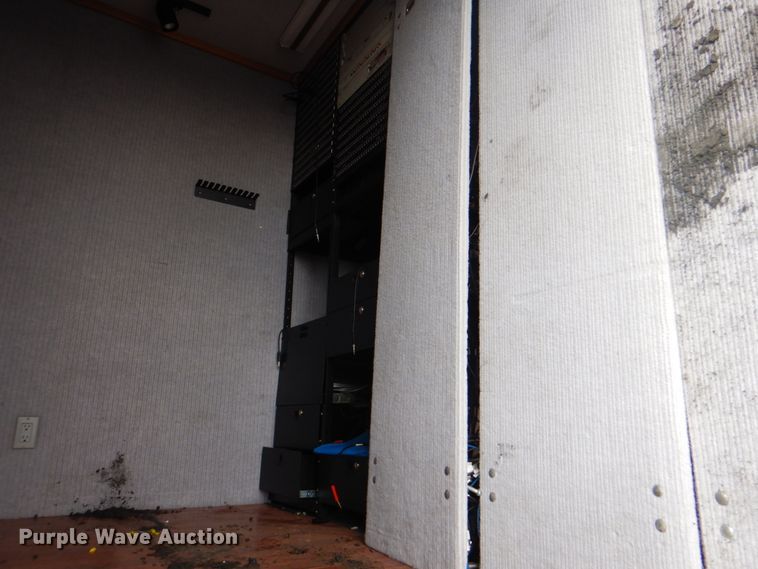 image for item ID9145 1996 Kenworth T300  box truck