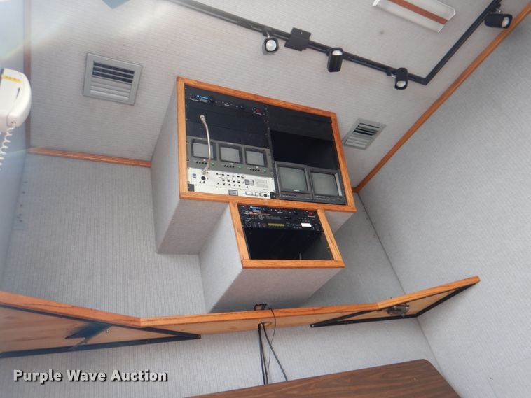 image for item ID9145 1996 Kenworth T300  box truck