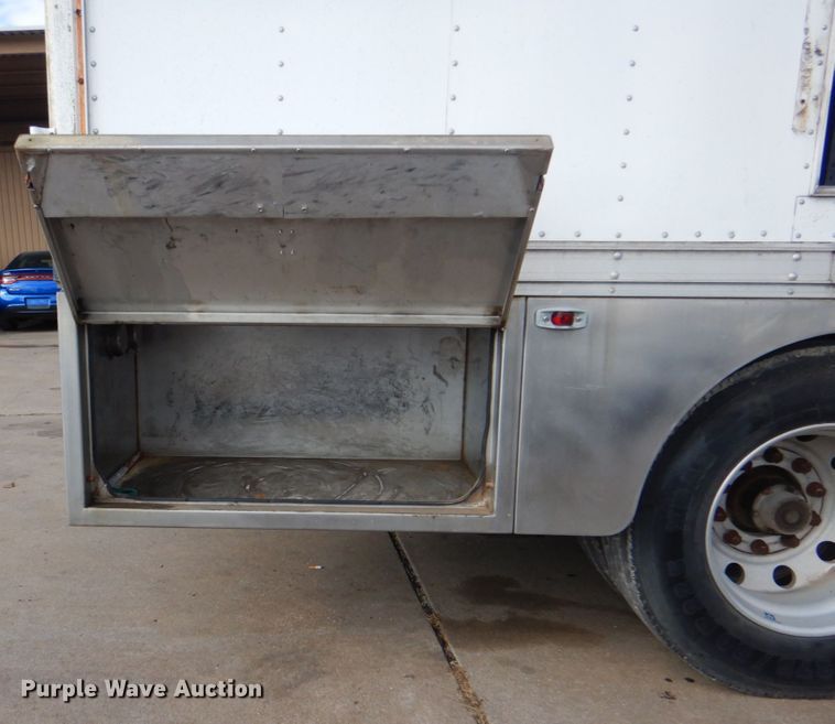 image for item ID9145 1996 Kenworth T300  box truck