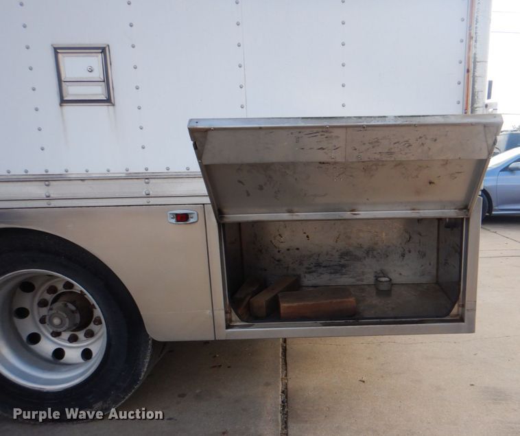 image for item ID9145 1996 Kenworth T300  box truck