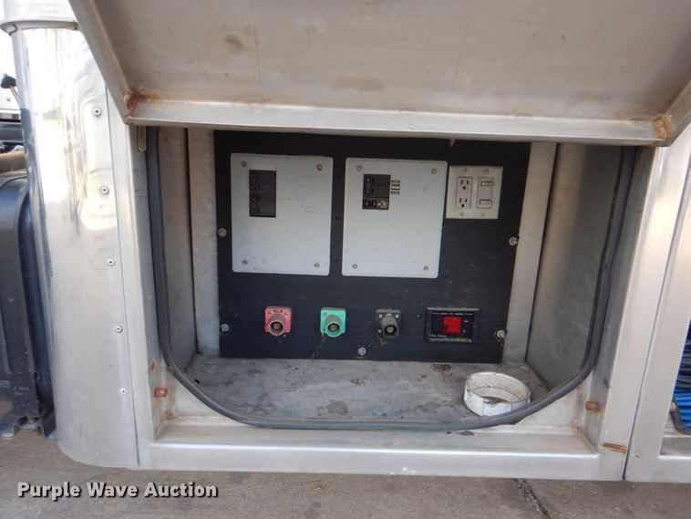 image for item ID9145 1996 Kenworth T300  box truck