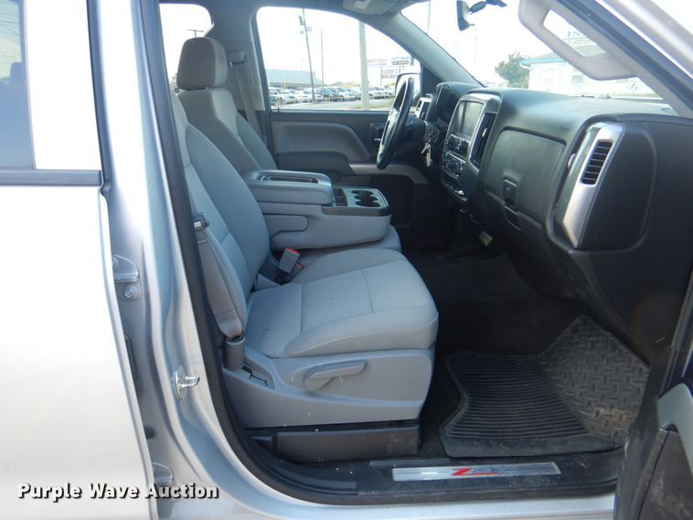 image for item ID9151 2016 Chevrolet Silverado 1500  Double Cab pickup truck