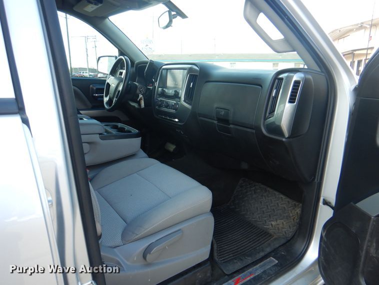 image for item ID9151 2016 Chevrolet Silverado 1500  Double Cab pickup truck