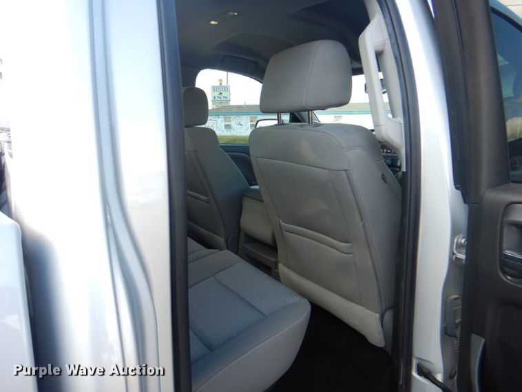 image for item ID9151 2016 Chevrolet Silverado 1500  Double Cab pickup truck