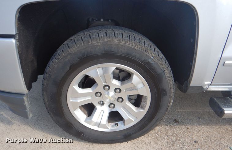 image for item ID9151 2016 Chevrolet Silverado 1500  Double Cab pickup truck