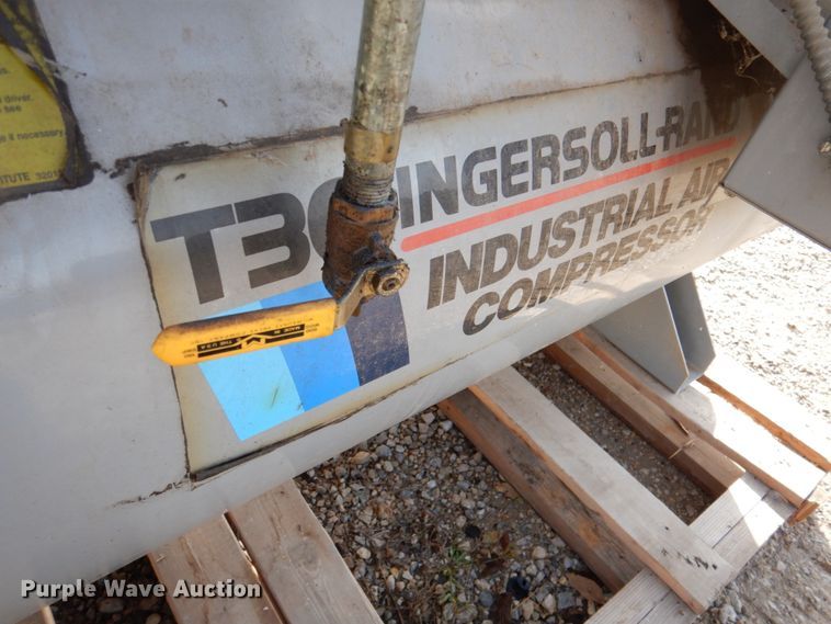 image for item IH9046 1992 Ingersoll Rand T30  air compressor