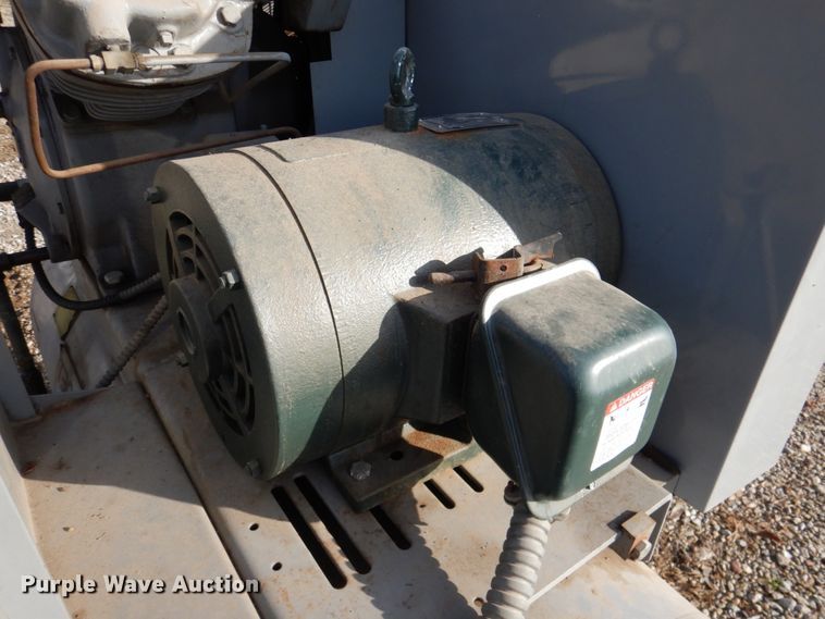 image for item IH9046 1992 Ingersoll Rand T30  air compressor