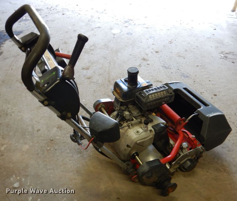 image for item IH9068 Toro Greensmaster 21  greens mower