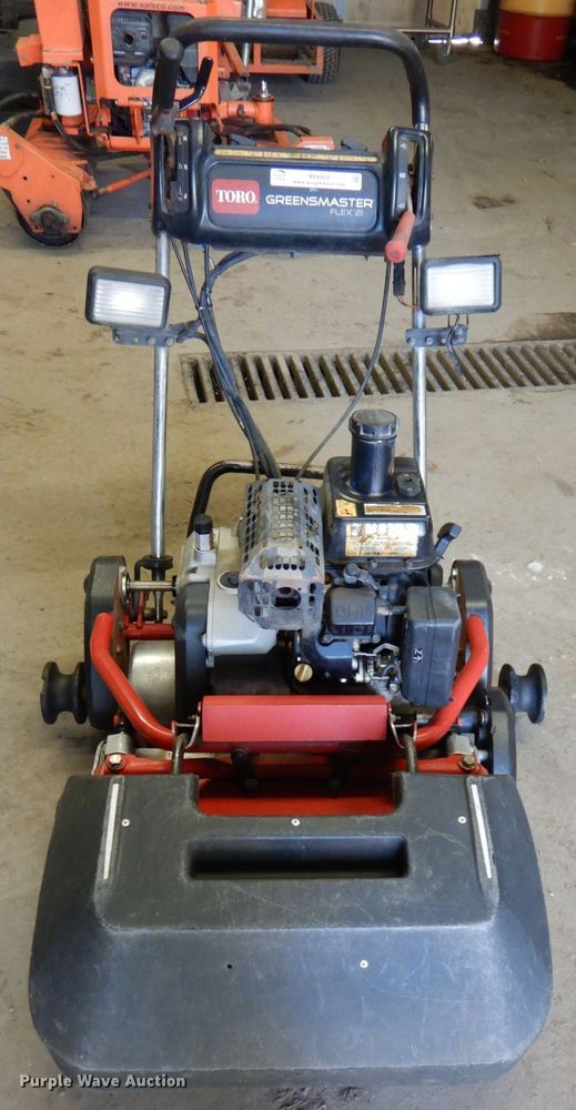 image for item IH9068 Toro Greensmaster 21  greens mower
