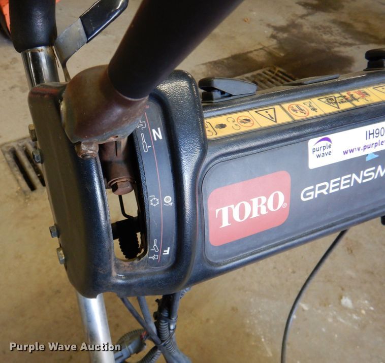 image for item IH9068 Toro Greensmaster 21  greens mower