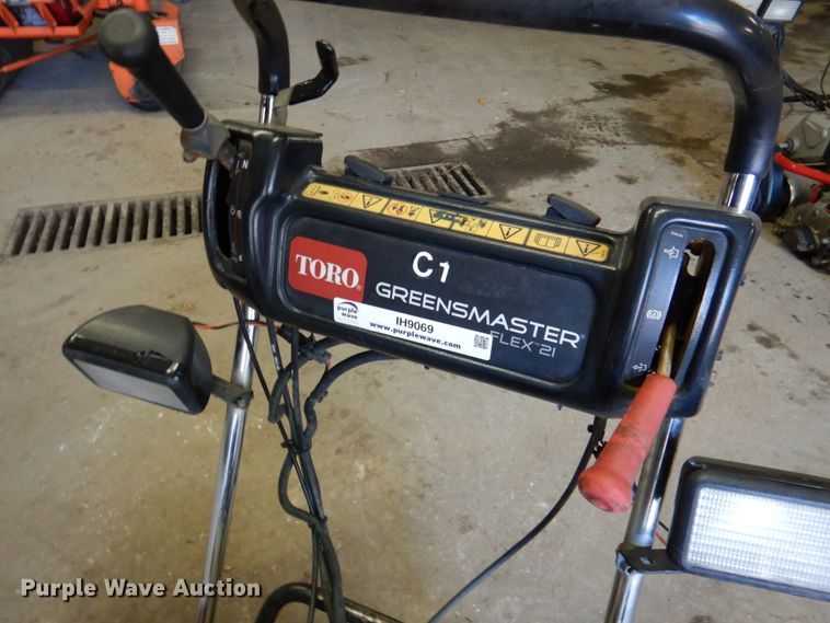 image for item IH9069 Toro Greensmaster 21  greens mower