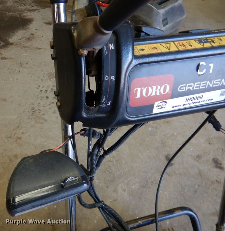 image for item IH9069 Toro Greensmaster 21  greens mower