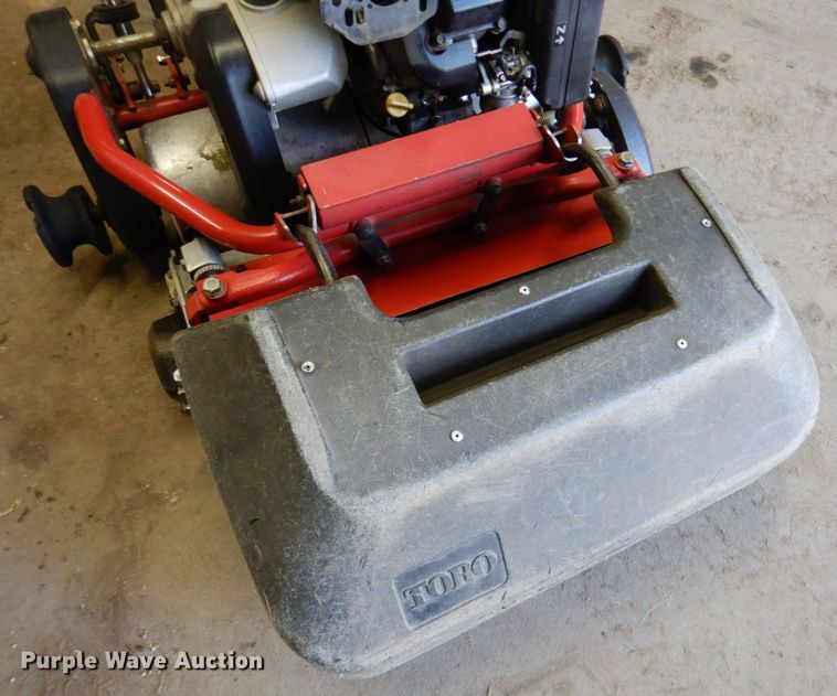 image for item IH9069 Toro Greensmaster 21  greens mower