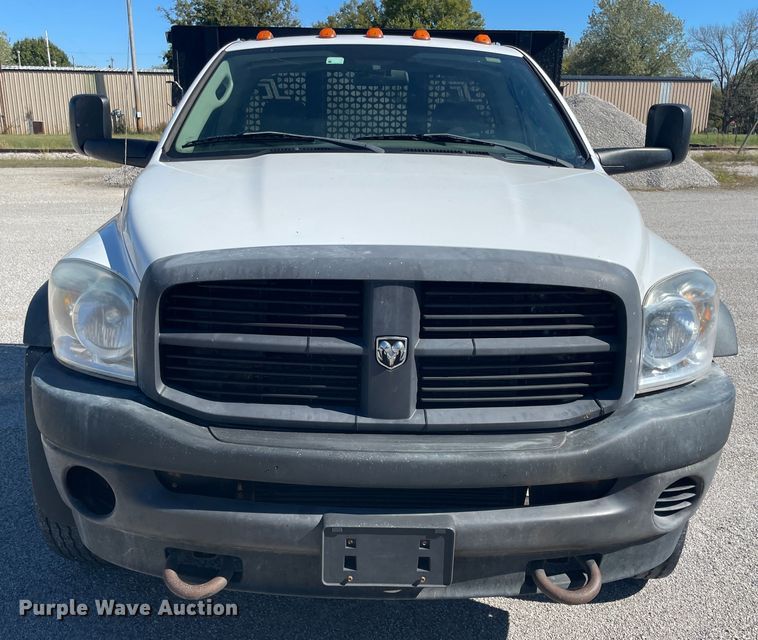 image for item II9466 2009 Dodge Ram 5500  flatbed truck