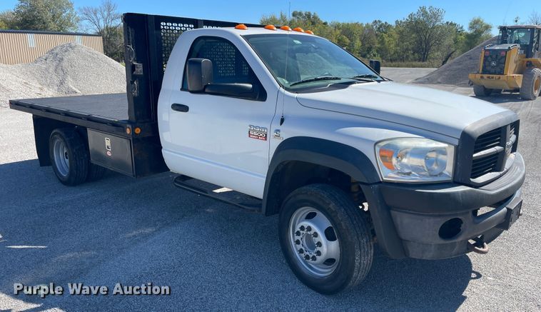 image for item II9466 2009 Dodge Ram 5500  flatbed truck