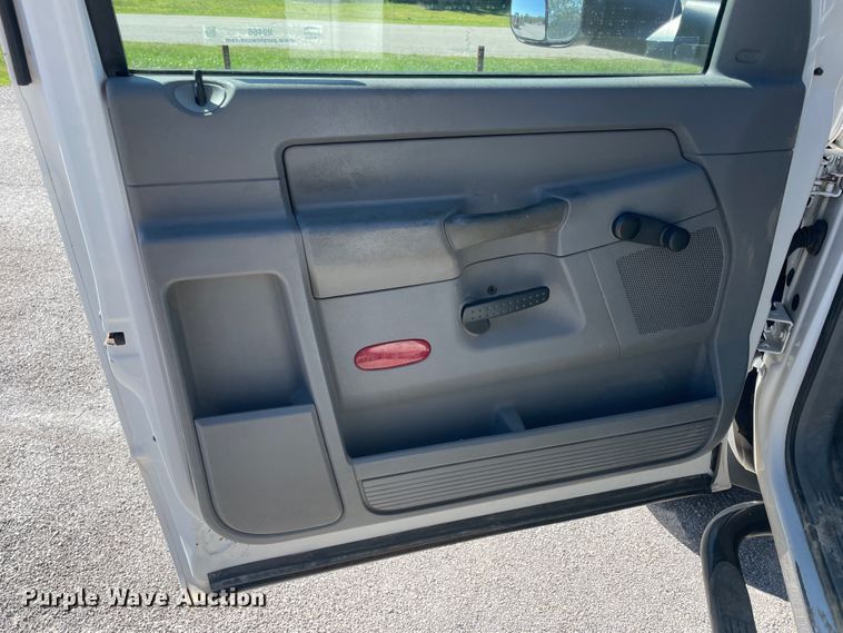 image for item II9466 2009 Dodge Ram 5500  flatbed truck